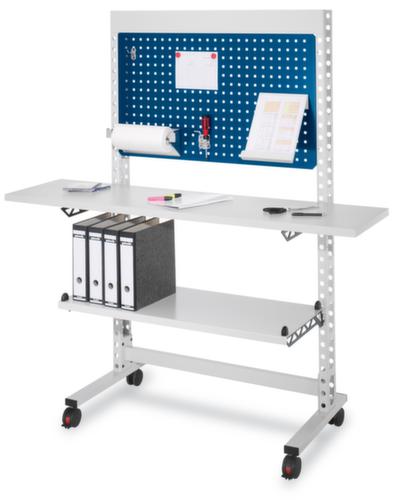 Kappes Steharbeitsplatz RasterPlan® mit Lochplatte und Hygieneausstattung