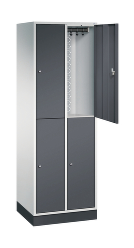 C+P Doppelstöckiger Garderobenschrank Intro, Abteilbreite 260 mm