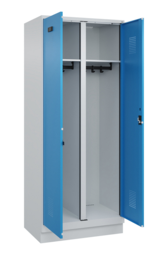 C+P Schwarz-Weiß-Spind Evolo PLUS mit Doppelabteil, Abteilbreite 400 mm