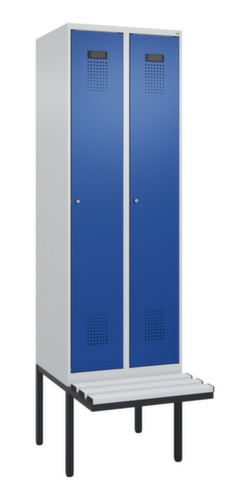 C+P Schwarz-Weiß-Spind Evolo PLUS mit Sitzbank, Abteilbreite 300 mm