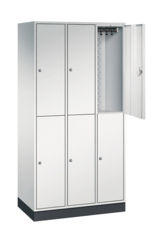 C+P Armoire vestiaire à deux niveaux Intro, largeur de compartiment 260 mm