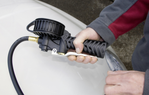 KRAFTWERK® Gonfleur de pneus KW avec affichage numérique