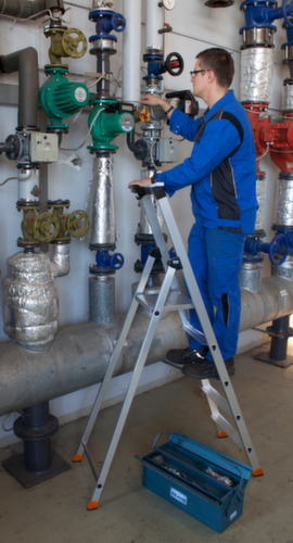 Krause escabeau industriel MONTO® Solido® avec estrade à profilé convexe, 5 marches profilées