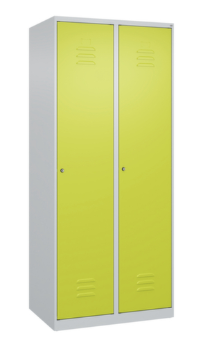 C+P Armoire vestiaire Classic Plus pour une séparation en noir et blanc, largeur de compartiment 400 mm