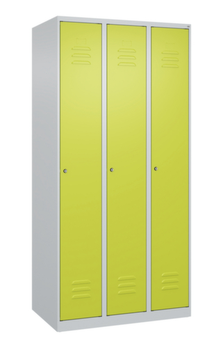 C+P Armoire vestiaire Classic Plus à 3 compartiments, largeur de compartiment 300 mm