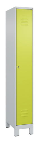 C+P Armoire vestiaire Classic Plus pour une séparation en noir et blanc, largeur de compartiment 300 mm