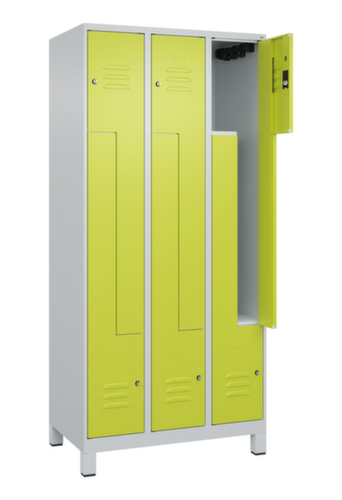 C+P Armoire vestiaire Z Classic Plus, largeur de compartiment 150/300 mm