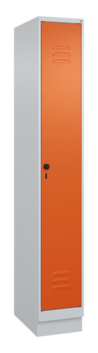 C+P Armoire vestiaire Classic Plus pour une séparation en noir et blanc, largeur de compartiment 300 mm