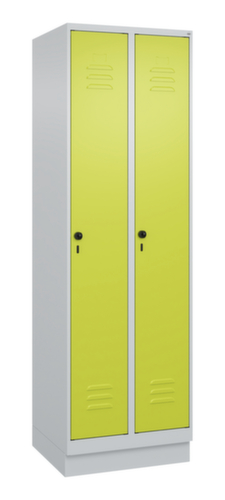 C+P Armoire vestiaire Classic Plus pour une séparation en noir et blanc, largeur de compartiment 300 mm