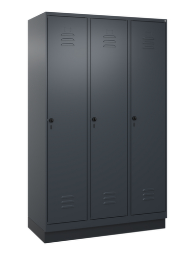 C+P Armoire vestiaire Classic Plus pour une séparation en noir et blanc, largeur de compartiment 400 mm