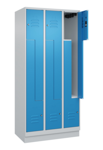 C+P Armoire vestiaire Z Classic Plus, largeur de compartiment 150/300 mm