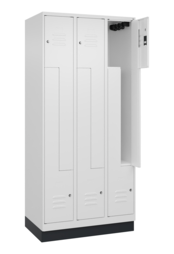 C+P Armoire vestiaire Z Classic Plus, largeur de compartiment 150/300 mm