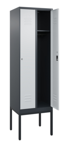 C+P Armoire vestiaire Classic Plus à 2 compartiments, largeur de compartiment 300 mm