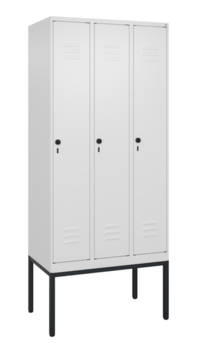 C+P Armoire vestiaire Classic Plus à 3 compartiments, largeur de compartiment 300 mm