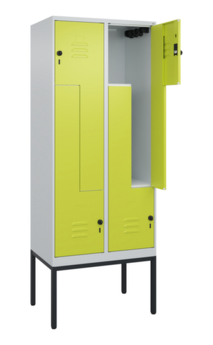C+P Armoire vestiaire Z Classic Plus, largeur de compartiment 200/400 mm
