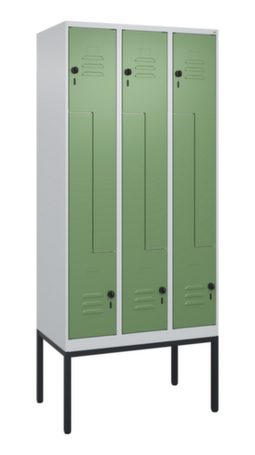 C+P Armoire vestiaire Z Classic Plus, largeur de compartiment 150/300 mm
