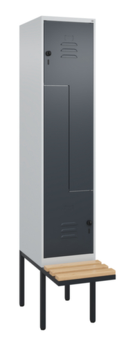 C+P Armoire vestiaire Z Classic Plus avec banc intégré, largeur de compartiment 400 mm