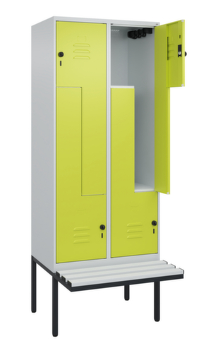 C+P Armoire vestiaire Z Classic Plus avec banc intégré, largeur de compartiment 400 mm