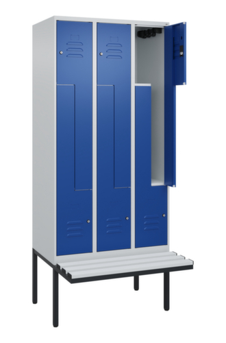 C+P Armoire vestiaire Z Classic Plus avec banc intégré, largeur de compartiment 300 mm
