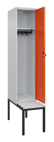 C+P Armoire vestiaire Classic Plus avec banc, largeur de compartiment 400 mm