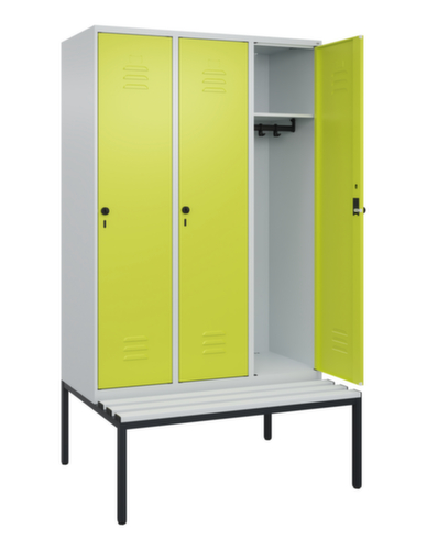 C+P Armoire vestiaire Classic Plus avec banc, largeur de compartiment 400 mm