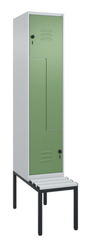 C+P Armoire vestiaire Z Classic Plus avec banc intégré, largeur de compartiment 400 mm