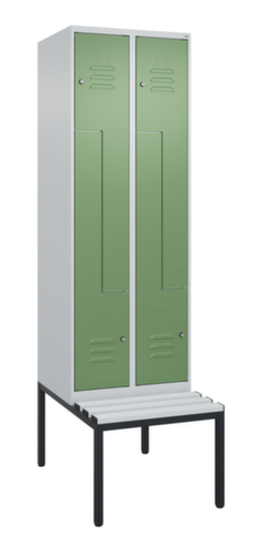 C+P Armoire vestiaire Z Classic Plus avec banc intégré, largeur de compartiment 300 mm