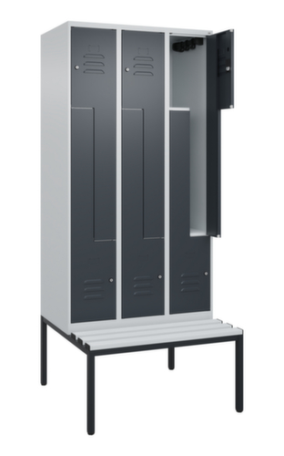 C+P Armoire vestiaire Z Classic Plus avec banc intégré, largeur de compartiment 300 mm