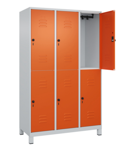 C+P Armoire vestiaire à deux niveaux Classic Plus, largeur de compartiment 400 mm