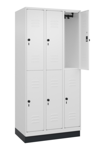 C+P Armoire vestiaire à deux niveaux Classic Plus, largeur de compartiment 300 mm