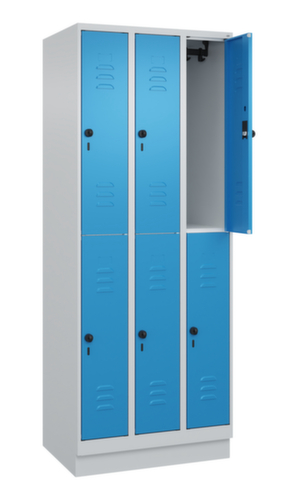 C+P Armoire vestiaire à deux niveaux Classic Plus, largeur de compartiment 250 mm