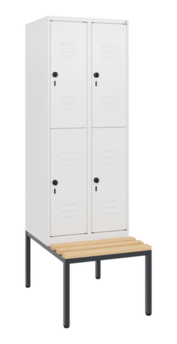 C+P Armoire vestiaire à deux niveaux Classic Plus avec banc, largeur de compartiment 300 mm