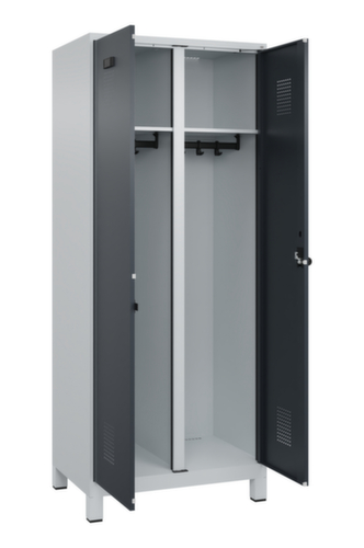 C+P armoire vestiaire noir et blanc Evolo PLUS avec double compartiment, largeur de compartiment 400 mm