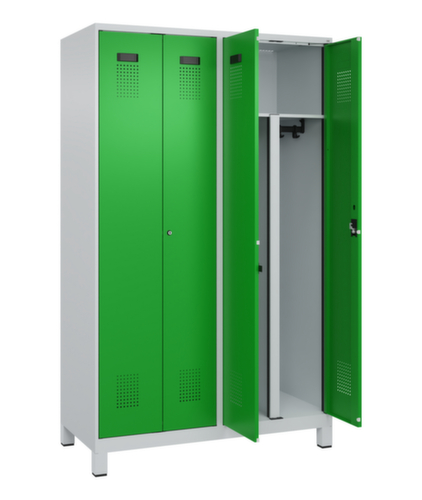 C+P Armoire vestiaire pour EPI Evolo PLUS pour une séparation en noir et blanc, largeur de compartiment 300 mm