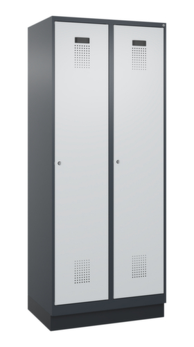 C+P Armoire vestiaire Evolo PLUS pour une séparation en noir et blanc, largeur de compartiment 400 mm