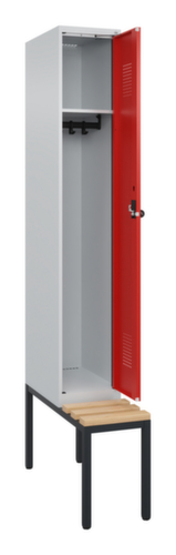 C+P Armoire vestiaire Evolo PLUS avec banc, largeur de compartiment 300 mm