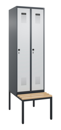 C+P Armoire vestiaire Evolo PLUS avec banc, largeur de compartiment 300 mm