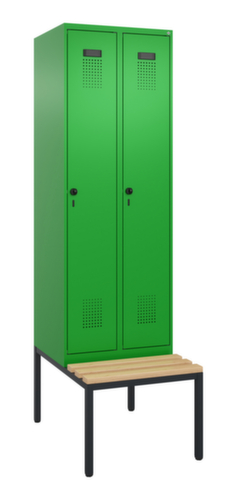C+P Armoire vestiaire Evolo PLUS avec banc, largeur de compartiment 300 mm