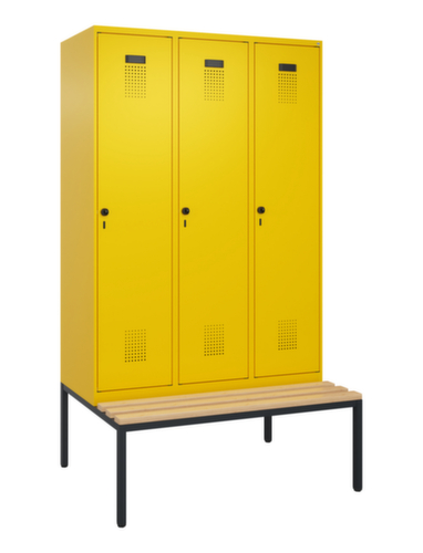 C+P Armoire vestiaire Evolo PLUS avec banc, largeur de compartiment 400 mm