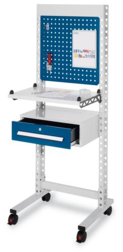 Kappes Steharbeitsplatz RasterPlan® mit Lochplatte und Hygieneausstattung