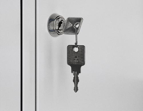 C+P Schließfach-Garderobe Classic mit 20 Fächern, Breite 2840 mm