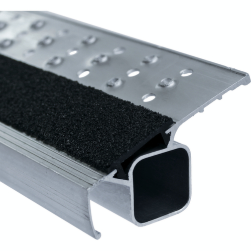 ZARGES Stehleiter R13step S mit rutschsicheren Stufen, 5 Stufen mit R13-Belag