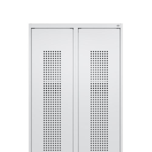 Flügeltür mit Lochbild