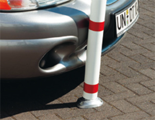 Bornes, hauteur 900 mm, à cheviller