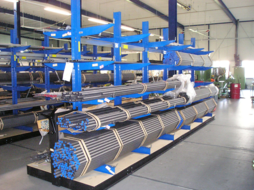 Rayonnage cantilever, unilatéral - conçu pour un montage mural, hauteur 2480 mm, 6 niveaux