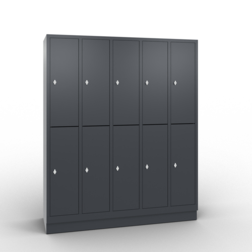 C+P Armoire vestiaire à deux niveaux Classic avec 5x2 compartiments et portes lisses, largeur de compartiment 300 mm