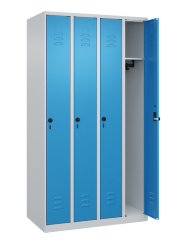 C+P Armoire vestiaire Classic Plus à 4 compartiments, largeur de compartiment 250 mm