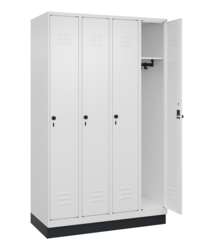 C+P Armoire vestiaire Classic Plus à 4 compartiments, largeur de compartiment 300 mm