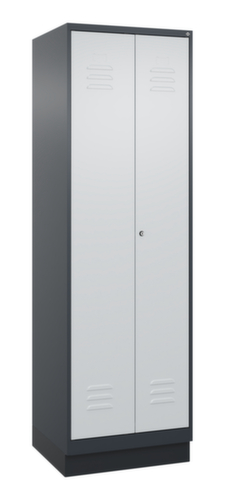 C+P Armoire vestiaire Classic Plus pour une séparation en noir et blanc, largeur de compartiment 300 mm