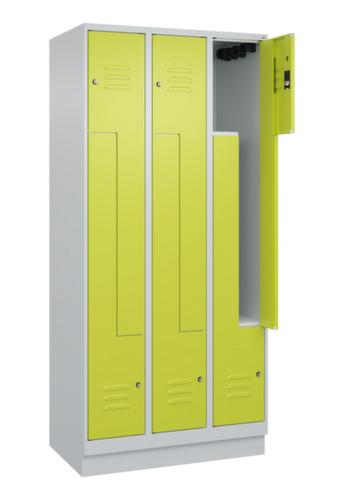 C+P Armoire vestiaire Z Classic Plus, largeur de compartiment 150/300 mm
